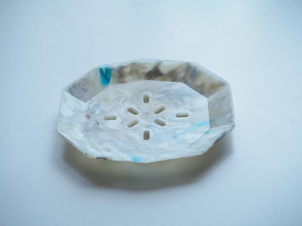 【海洋プラスチックごみ使用】石鹸皿（白）